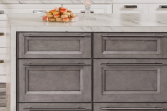 FB-Allure-Onyx-Frost-Fabuwood-Kitchen-Cabinetry-oasis-close-up-2